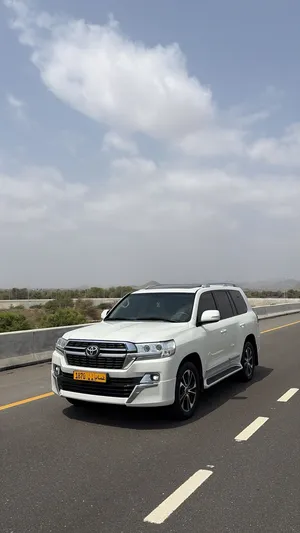 Used Toyota Land Cruiser in Al Batinah