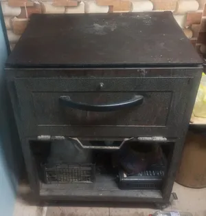 جريل صغير مع فرن بحاله ممتازه للبيع