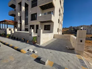شقة جديدة ارضية للبيع في شفا بدران