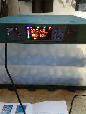 فقاسة للبيع 128 بيضه
