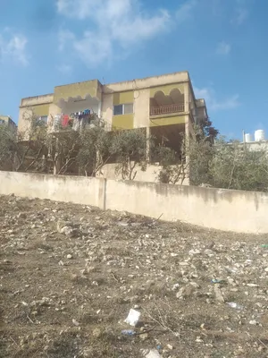 منزل مستقل للبيع الحصن الحي الغربي ذو اطلاله رائعه جدا في منطقة ام الهوى....