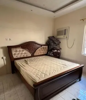 We are offering a complete bedroom set for sale, all pieces of which are in good condition
