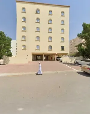 شقه للايجار خلف مبنى القبائل منطقة ببوشر قريبة جميع الخدمات