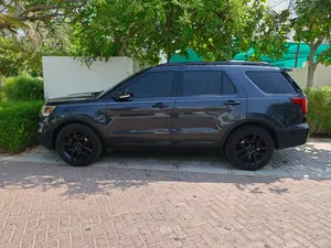 2017 ford explorer imported. perfect in condition