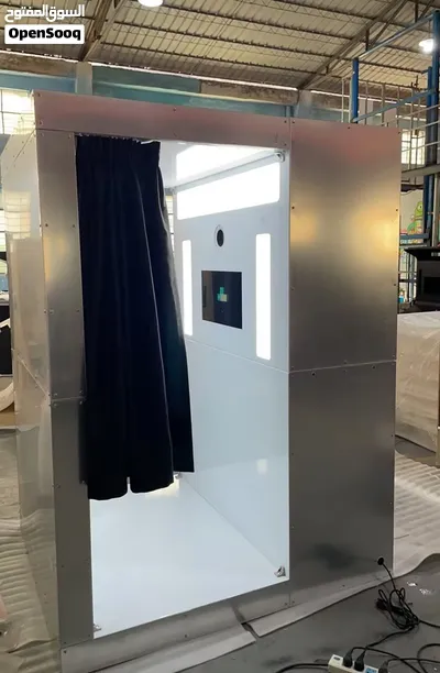 Closed Photo Booth for Sale A fully equipped, ready-to-use professional photo booth 4