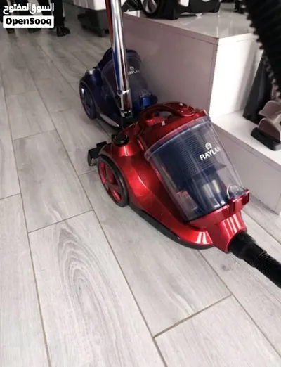 Aspirateur 1600W Marque Raylan Couleur Rouge 3