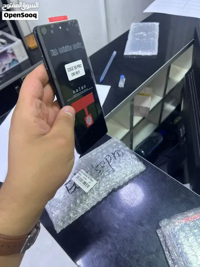 شاشةموتورولاEdge 50 مع فريم اصلي شركة 100٪ Original Screen For Moto Edge 50 with Fram 3