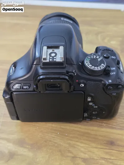 Canon 600d واكسسواراتها للبيع 2