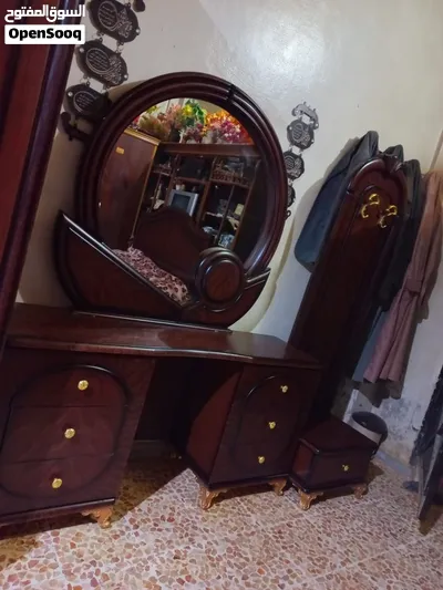 غرفة نوم شبه جديد 3