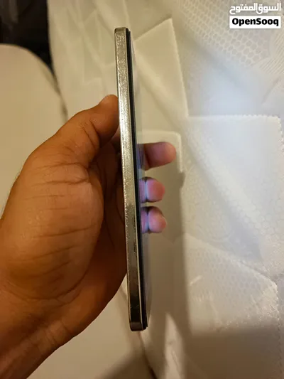 جوال فيفو V40 lit 5g اخو الجديد استخدام شهر 3