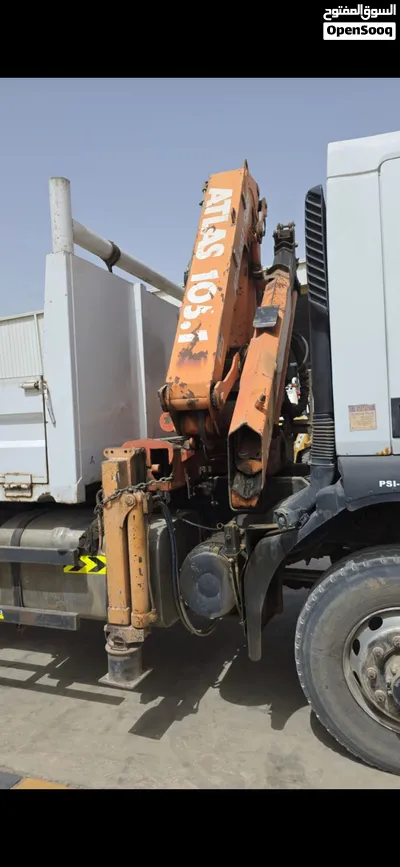 Renulat 2010 4x4 hiup truck 4