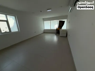 محل للايجار سنوى 4