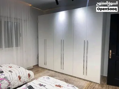 عندك أثاث وتبي تفكّه أو تركّبه بكل احترافية؟ مع HM الفني المتميز، شغلك علينا وراحتك تهمّنا! 2