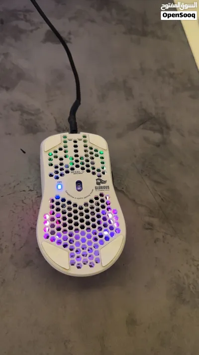 ماوس قلوريس glorious midel o matte white 3