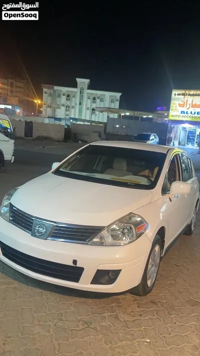 Nissan Versa with very good condition 4