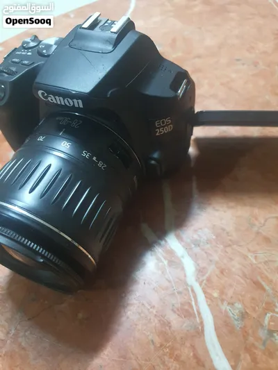 كاميرا كانون 250d شغالة فقط تحتاج شاشة 4