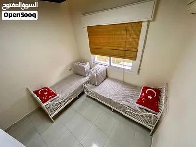 شقة مفروشة للإيجار قرب الجامعة التطبيقية و الاكاديمية البحرية فاخرة جدا من المالك مباشرة 2
