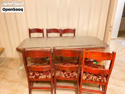 طاولة سفرة للبيع بحالة جيدة 3