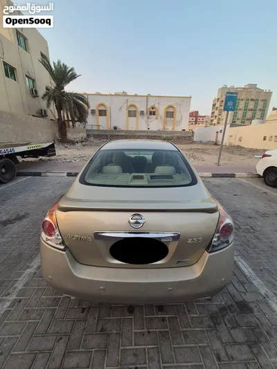 نيسان التيما موديل 2010 للبيع 2