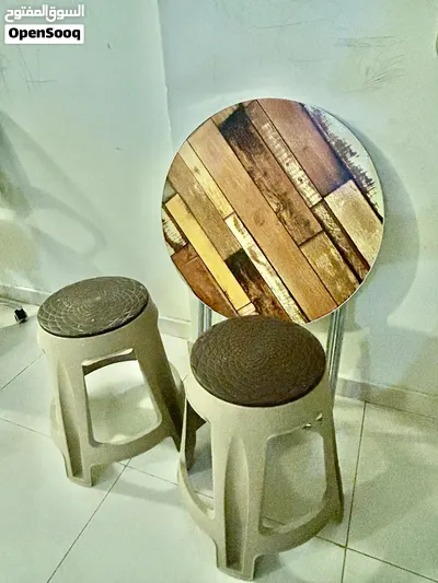 Foldable round table 4