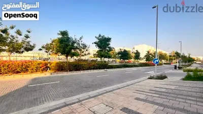 عرض تخفیضی •شقة فاخرة للبیع •الموج مسقط •2غرف نوم •طابق الارضی •مکان مریح و هادی 2