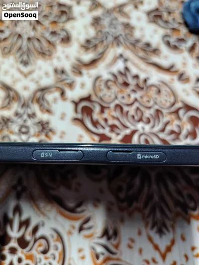 SUMSUNG GALAXY TAB 3