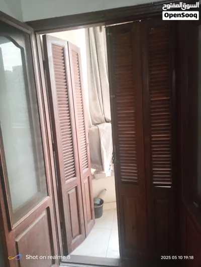 شيش خشب عمولة + الدلف الخاصة به بدون حلق 2