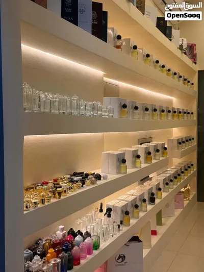 محل عطور للبيع 2