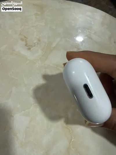 Apple AirPods الجيل الثاني للبيع 4