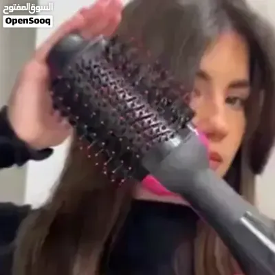 فرشاه تصفيف شعر 4 في1 كوني انيقه والعرض ساري حتي نفاذ الكمية اسبقيه الحجز او علي اليرنامج 2