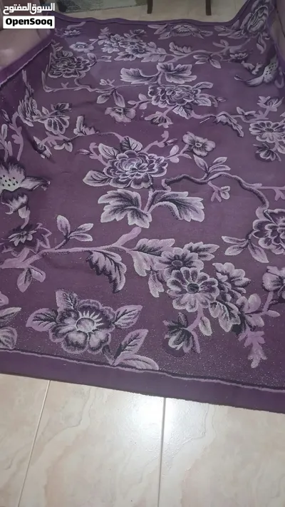 طقم كنب مع سجادته للبيع 4