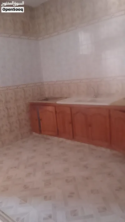 منزل ارضي للبيع 4