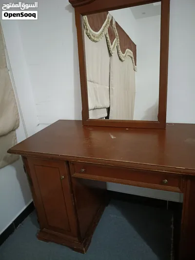 Solid wood Dresser with Mirror and Storage for urgent sale 2