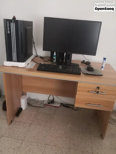 طاوله مكتب متوسطه 2