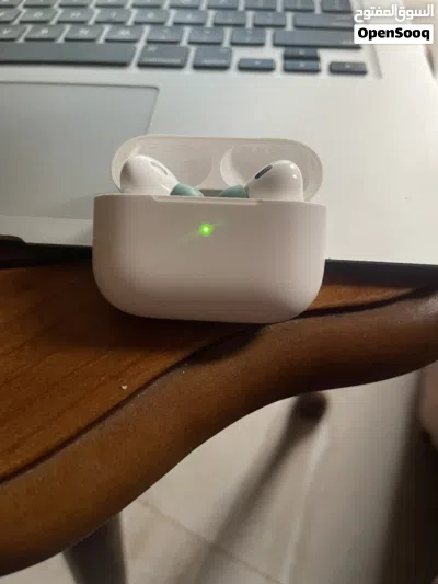 Apple AirPods pro 2 4