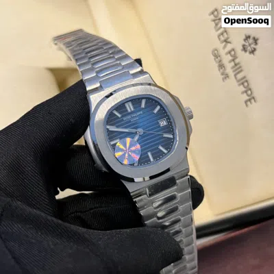 Patek Philippe Nautilus Men's Watch – Black Dial Stainless Steel Bracelet Date Display 4
