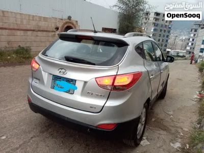 توسان 2012 خليجي فل كامل فتحتين بانوراما دبل اربعه سلندر.. 4