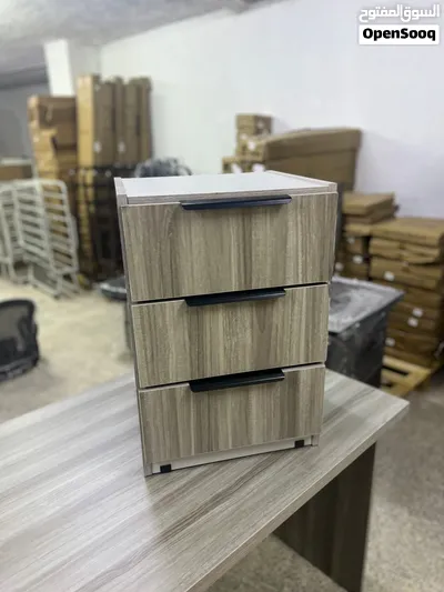 عرض خاص: مكتب فاخر 140 سم + وحدة أدراج 3 سحابات (مناسب للمكاتب والدراسة والجيمينج) بـ 75 د 2