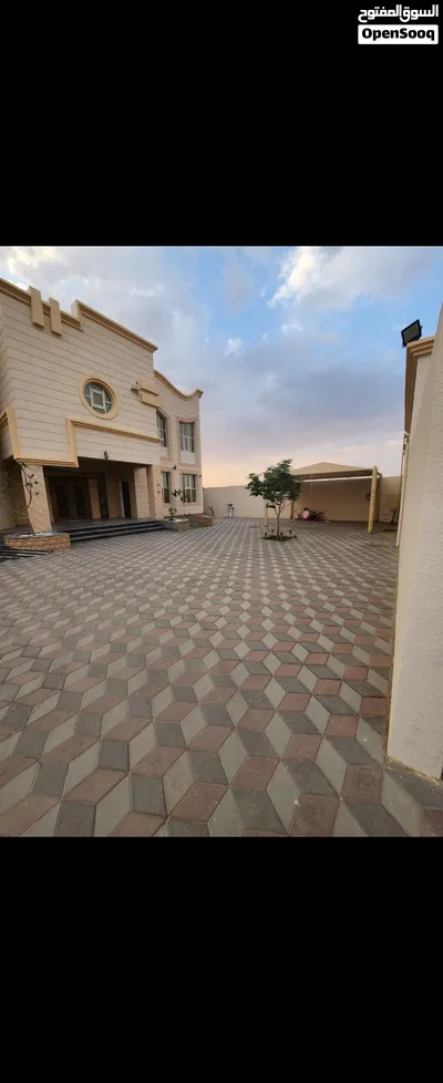 فيلا للبيع في الغريفه المرحلة الأول B 2