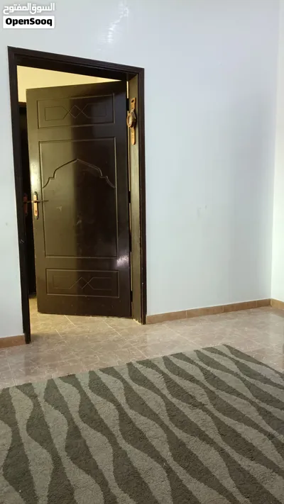 ابواب خشبيه قويه ومتينه 2