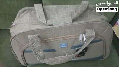 شنطة سفر تفاصيل المقاس : الطول 67سم _ العرض 23سم _ الارتفاع 40سم 2