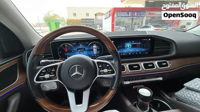 مرسيدس بنز GLE 450 موديل 2021 برونزية فاخرة مع نظام ترفيهي وتقنيات حديثة 4