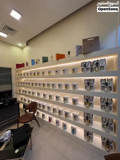 محل عطور للبيع 4