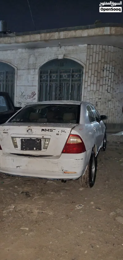 سياره كورولا مديل 2005 عرطه البيع 900 الف ومنزل مكانه صنعاء مذبح جواله المنعي 2