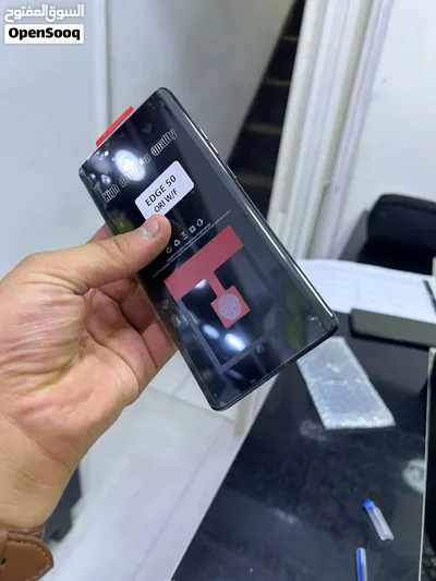 شاشة موتورولا Edge 50 مع فريم الأصلية شركة 100% Original 100% screen for moto edge 50 with frem 2