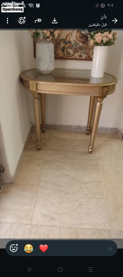 ثلاجه نضيفه كلشش كونسول مع مرايه ميز تلفزيون نضيف 2