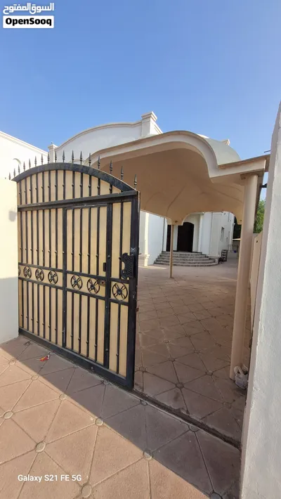 5 BHK Villa in Tareef 5 غرفه فيلا في الطريف 2