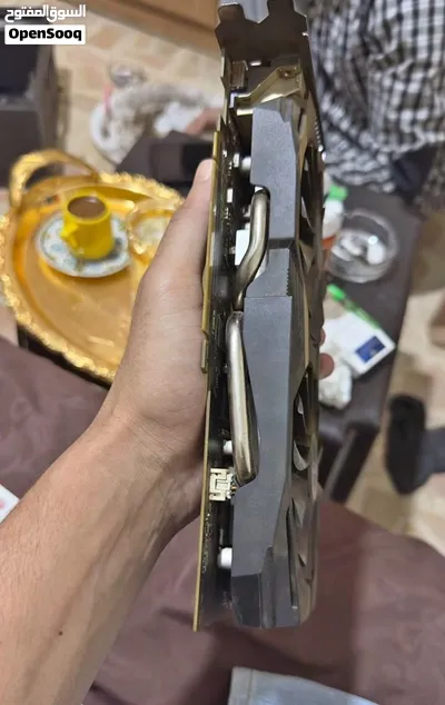 مطلوب كرت شاشه 8Gb 2