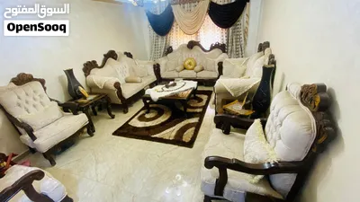 طقم كنب زان بالكامل فاخر جدا بحالة أكثر من ممتازة للبيع بسعر لقطة (بدون الطاولات) 2