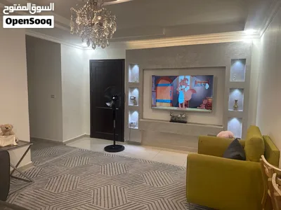 شقة شبه جديدة طابق ثاني فني 3